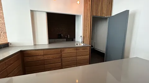 speakers CNR, 31 parliament st (7).